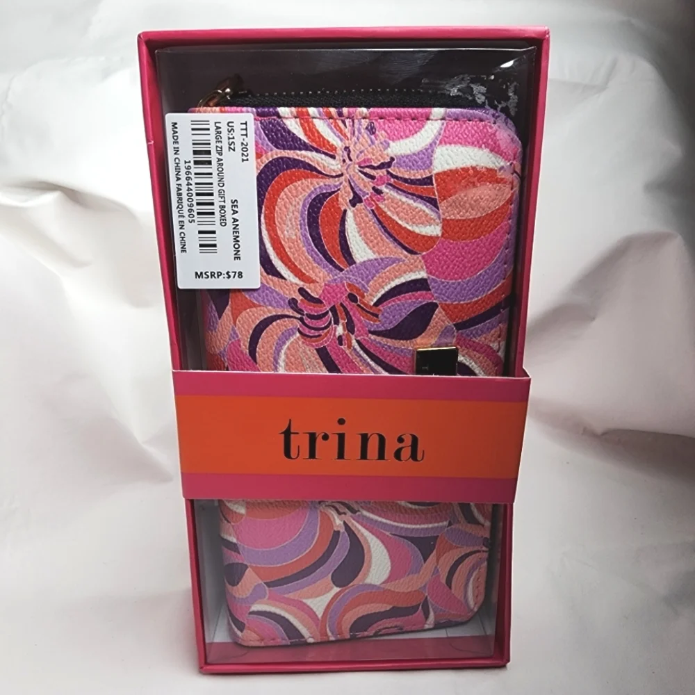 Trina Turk Wallet Large Zip Around Sea Anemone Pink Purple Swirls NWT